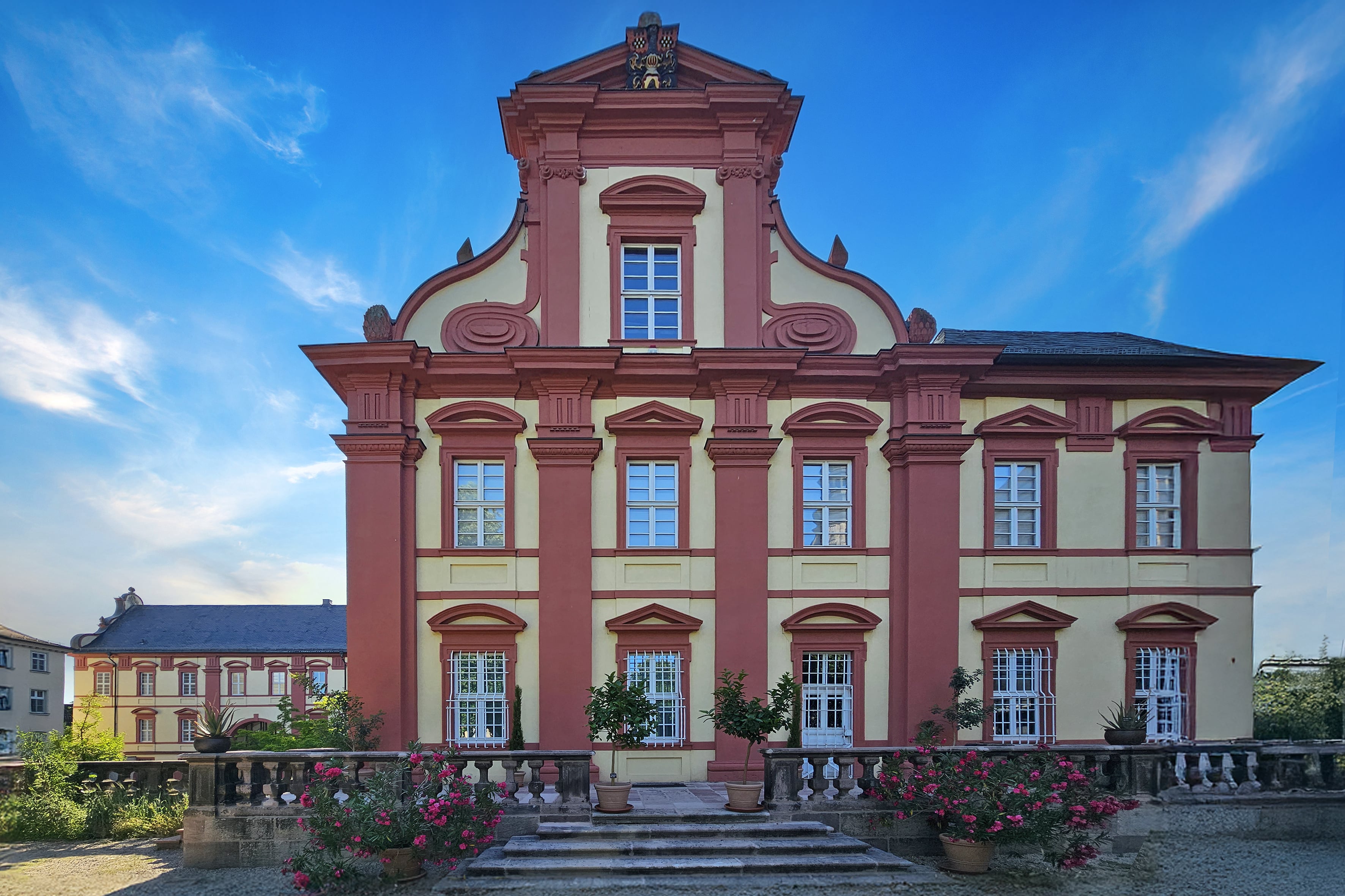 Außenansicht des Seniorenzentrums Rhön